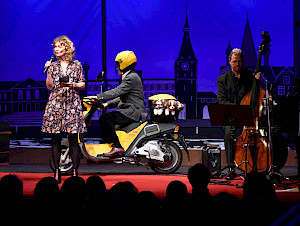 Hanna Scheuring & Moritz LeuenbergerBernhard Matinee