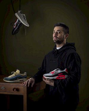 Sergio Muster, Der Sneakerness-Gründer sammelt rare Stücke aus Leidenschaft und als Wertanlage,
2022, Foto: Museum für Gestaltung Zürich, ZHdK, Umberto Romito und Ivan Šuta