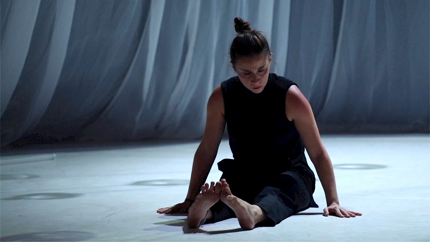 LA VERITÀ DANCE COMPANY "UNDER PRESSURE"