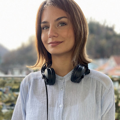 LIDIJA BURČAK & LEJLA BAJRAMI "NÖD US ZUCKER"