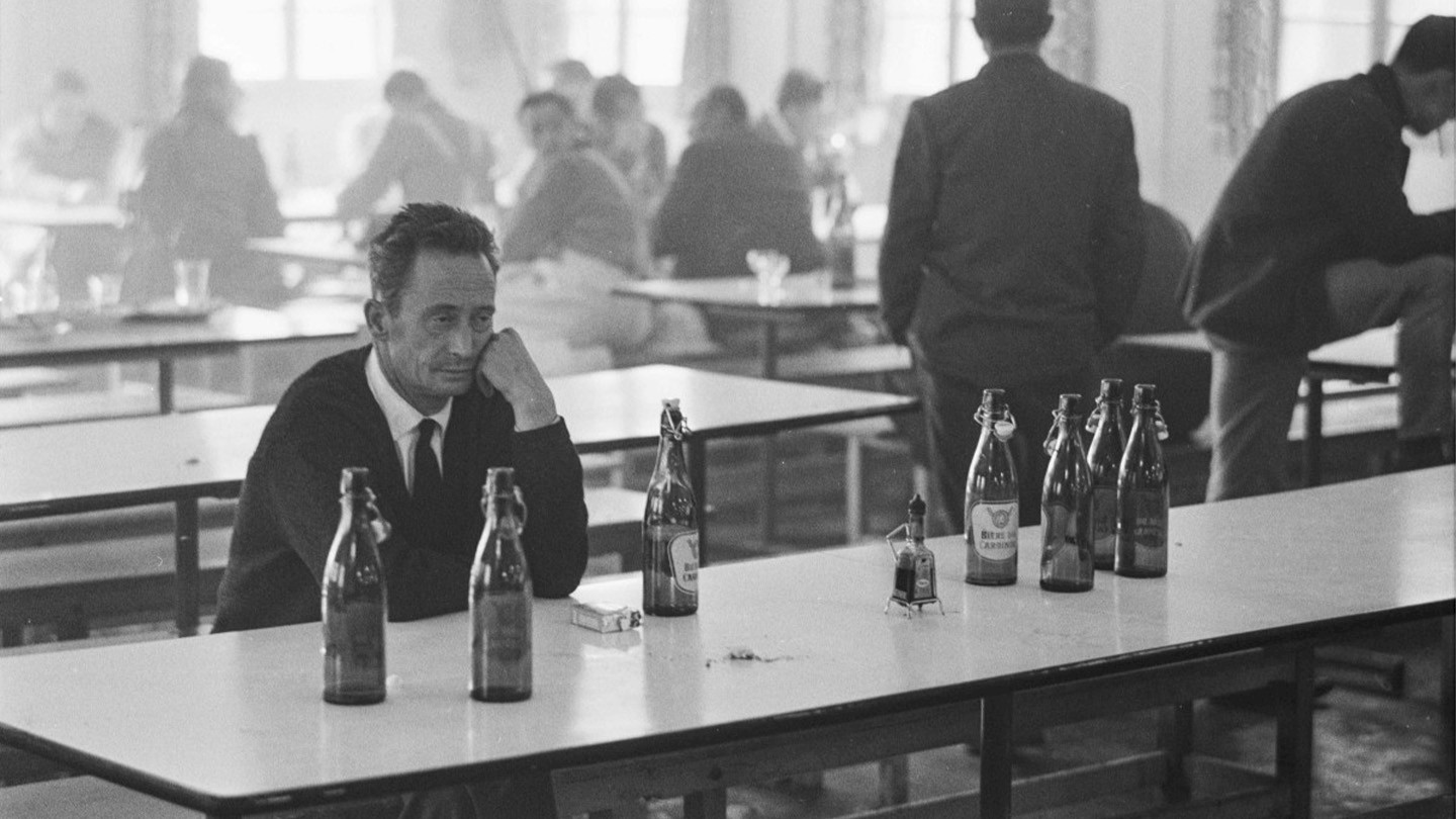 DIE WUNDERSAME VERWANDLUNG DER ARBEITERKLASSE IN AUSLÄNDER