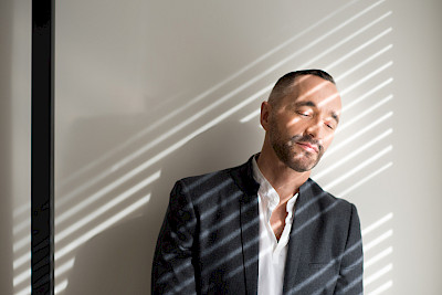 Zurich Jazz Orchestra featuring Theo Bleckmann (voc)