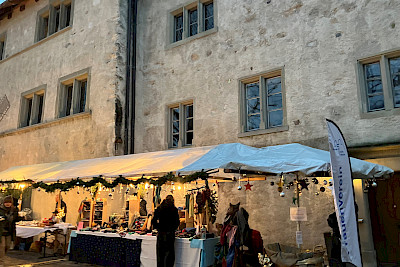 WEIHNACHTSMÄRT IM HOF