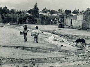 Helen Levitt, Mexico City, 1941 © Film Documents LLC, courtesy Zander Galerie, Köln
